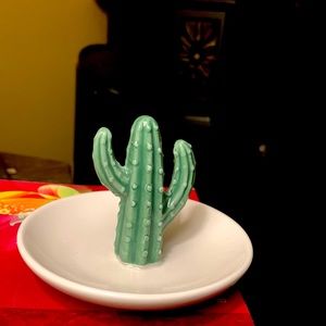 Cactus ring dish